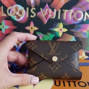 NEW! 💕 Louis  Vuitton  Small Kirigami 💕